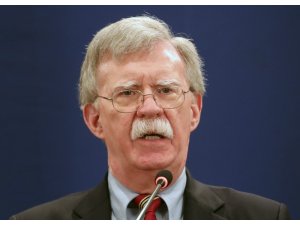 Bolton'un "5 bin asker Kolombiya'ya" notu tartışma konusu oldu
