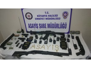 Kütahya’da ’polis telsizi’ operasyonu