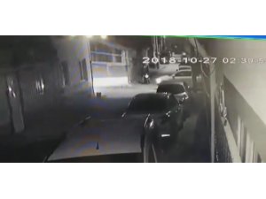 Park halindeki motosikleti böyle çaldı