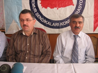 Önce demokratikleşmek lazım
