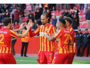 Şamil Çinaz siftah yaptı