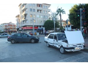 Manavgat’ta trafik kazası: 2 yaralı