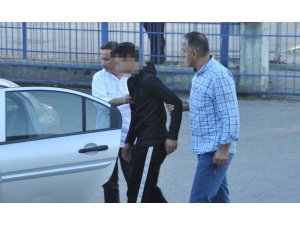 4 ayrı iş yerinden hırsızlık yapan zanlı yakalandı