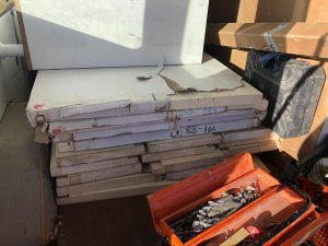 Mobilya parçalarının içerisinde 3 bin paket kaçak sigara çıktı