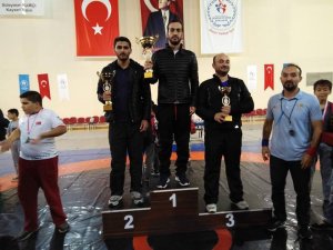 29 Ekim Cumhuriyet Kupası Güreş İl Birinciliği tamamlandı