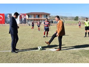 Toroslar’da Kurtuluş Kupası Futbol Turnuvası başladı