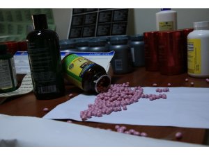 Vitamin Uyarısı: Bilinçsiz Kullanım Böbreklere Zarar Verebilir!