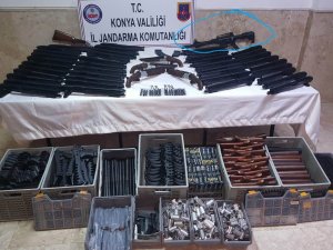 Konya'da kaçak silah operasyonu