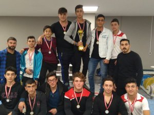 Halterde Cumhuriyet Kupası Taşkentspor’un