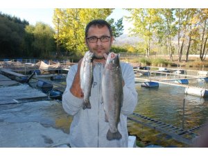 Yerli somon Norveç somonuna rakip oldu