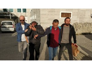 Kasa hırsızlığı zanlıları adliyede