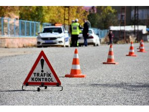 Muş’ta okul servis araçları denetlendi