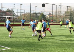 PAÜ personel halı saha turnuvası başladı