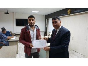 Eğitimini tamamlayanlar belgelerini aldı