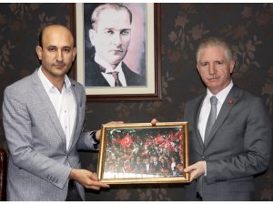 Vali Gül'den AA'ya veda ziyareti