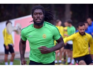 Lider Aliağaspor seri peşinde