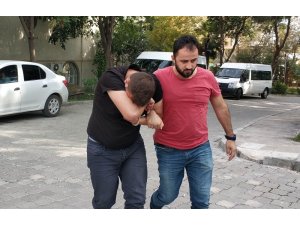 Uyuşturucu haplarla yakalandı