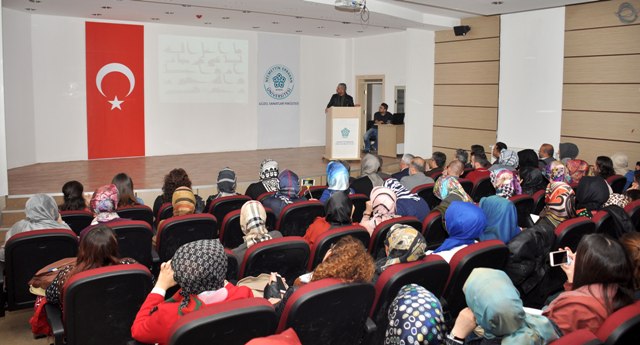 NEÜ’de Günümüz Hat Sanatı ve Problemleri Konuşuldu