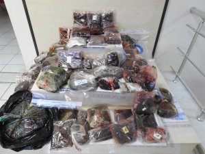 Uşak polisi kaçak tütüncülere nefes aldırmıyor