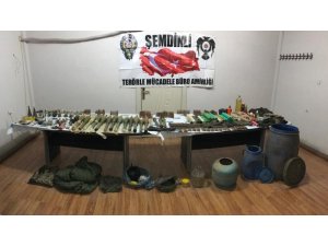 Hakkari’de çok sayıda mühimmat ele geçirildi