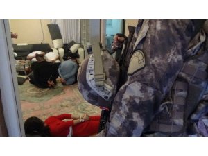 Lüks villaya uyuşturucu baskını...Tomar tomar paralar bulundu