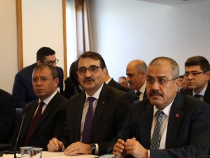 Bakan Dönmez: "Sinop Nükleer Güç Santrali fizibilite çalışmaları tamamlandı, üçüncü santral için yer belirleme çalışmaları devam etmektedir"