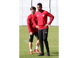 Tamer Tuna, Konyaspor maçını çıkış maç olarak görüyor