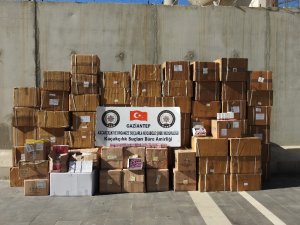 Gaziantep’te 526 bin 115 paket gümrük kaçağı ilaç ele geçirildi