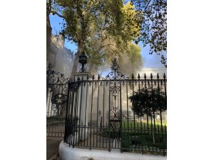 Londra’da Suudi Arabistan Büyükelçiliği yanındaki binada yangın