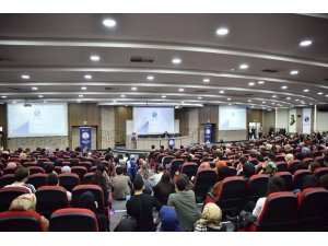 ’Türkiye Ekonomisinde Son Durum ve Yeni Beklentiler’ konferansı SAÜ’de ele alındı