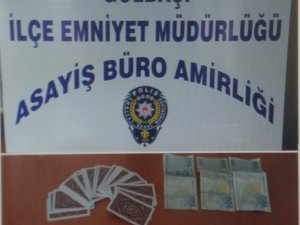 Polisten kumarbazlara baskın