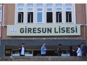 Derste şakalaşma ölümle bitti