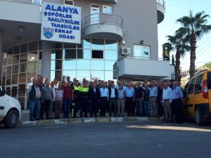 Polis, yeni trafik kanunu hakkında sürücülere bilgiler verdi
