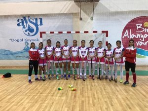 Polisgücü Kadın Hokey Takımı Alanya’da şampiyonluğa koşuyor