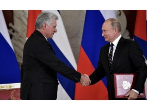 Rusya ve Küba liderleri görüştü
