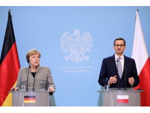 Merkel: “İngiltere Brexit sonrası da Avrupa’nın bir parçası olarak kalacak”