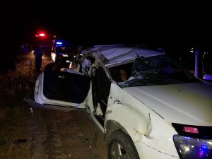 Otomobil traktör römorkuna çarptı: 1 ölü, 3 yaralı