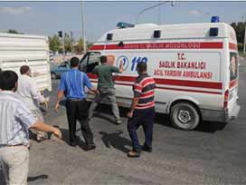 Hastaya durmayan ambulansa saldırdılar