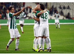 Bursaspor zorlu deplasmanda