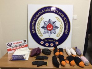 Narkotik polisi torbacının zulasını ortaya çıkardı