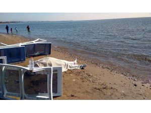 Rus turist sahilde yaşamını yitirdi