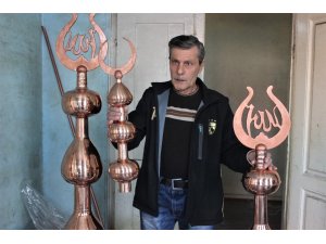 Bursa’da hırsızlar 100 bin liralık bir kamyon dolusu alemi çaldı