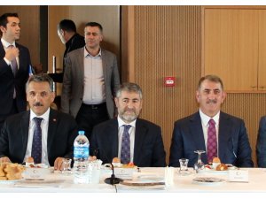 Bakan Yardımcısı Nebati, Samsun’da iş adamları ile buluştu
