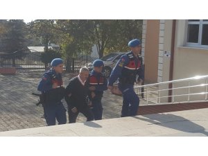 16 ayrı suçtan aranan şahıs sahte kimlikle yakalandı