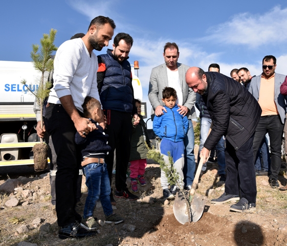 Sanayi Çalışanı Gençler 2023 Fidanı Toprakla Buluşturdu