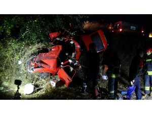 Kazada ölen gencin yakınlarının ağıtları yürekleri dağladı