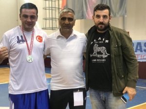 Ringi ‘Aydın’latan Dadaş