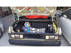Antalya’da plakasız otomobille drift atıp kaçan sürücüye rekor ceza