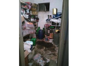 Polis zeytinyağı ve bal hırsızını kıskıvrak yakaladı