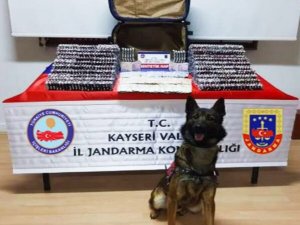 Kayseri’de piyasa değeri 400 bin TL olan uyuşturucu hap ele geçirildi